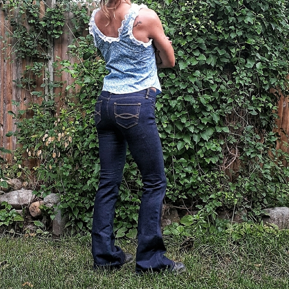 vintage y2k abercrombie dark wash bell bottoms - Picture 13 of 13